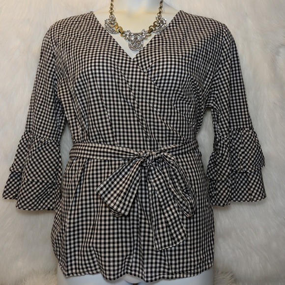 Beachlunchlounge Black & White Checker Wrap Blouse - Picture 7 of 8